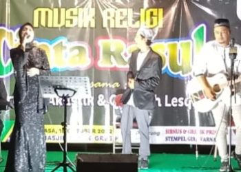 Kolaborasikan Spirit Ilahiyah, Ekonomi dan Budaya, Musik Religi Jadi Penutup ‘Maulid Fair’ Masjid Agung Gresik