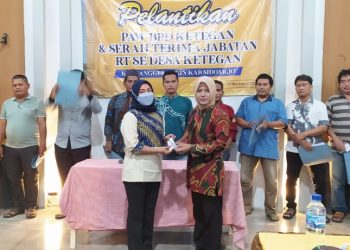 Kades Lantik Pengurus TP PKK dan RT, Camat Tanggulangin Harapkan Ada Sinergi Antara Pemdes dan BPD Ketegan