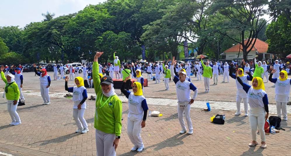 DPD Perwatusi Jatim Ajak Masyarakat Mencegah Osteoporosis Melalui Senam