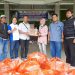 Serahkan Ratusan Paket Bantuan Korban Banjir Cermen, Komunitas “NGOPI” Harapkan Solusi Tuntas dan Permanen Banjir Kali Lamong