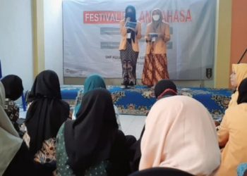 Peringati Bulan Bahasa, SPEMUPAT Kocok Perut Undangan dengan Stand up Komedi