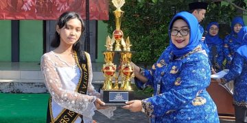 SMA N 3 Sidoarjo Raih Penghargaan Sekolah Aktif Literasi Tingkat Nasional