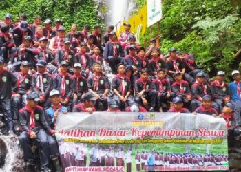 LDKS SMP Islam Terpadu Inka Kuatkan Ukhuwah Tumbuhkan Entrepreneur