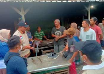 Bambang Haryo : Persoalan Limbah Pemotongan Unggas di Pasar Sepanjang Harus Diselesaikan