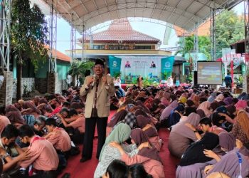 Parenting SMKN 2 Buduran Mengantar Generasi Emas Unggul Mumpuni Berkarakter