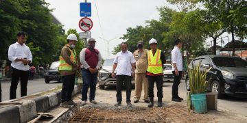 Wawali Armuji Pastikan Crossing Saluran Dharmawangsa dalam Proses Finishing
