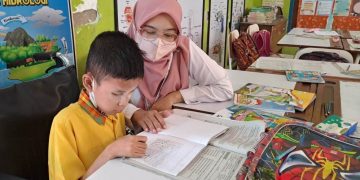 Muhammad Reza Siswa SDN Durungbedug Menderita Folio Akut Butuh Perhatian