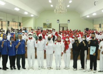 Ketua YJI Cabang Sidoarjo dr. Sriyatun Subandi Kukuhkan Klub Jantung Remaja Sidoarjo