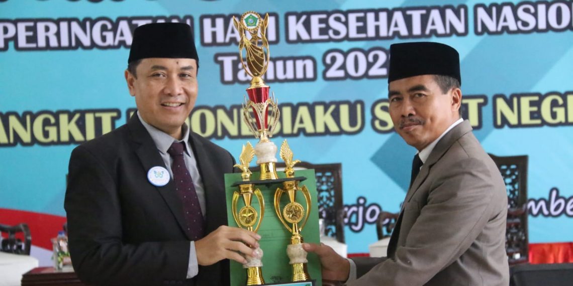 Peringati HKN ke 58 Pemkab Sidoarjo Beri 17 Penghargaan Lomba Bidang Kesehatan