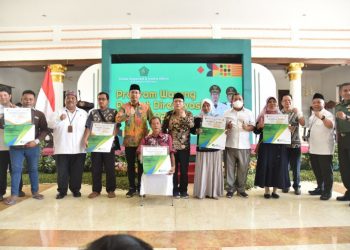 Bupati Sidoarjo Rampungkan Renovasi 396 Warung Rakyat