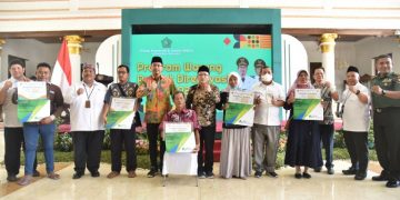 Bupati Sidoarjo Rampungkan Renovasi 396 Warung Rakyat