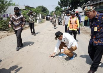 Wabup Subandi Minta Kontraktor Perhatikan Kualitas Material