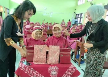 SMKN 2 Buduran Gandeng Mustika Ratu Bekali Siswanya Beauty Class Perbankan