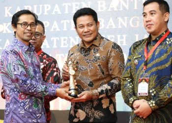 Pemkab Sidoarjo Raih Penghargaan  Kabupaten Sangat Inovatif Dari Mendagri