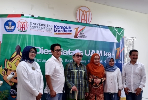Pembukaan Disnatalis ke-1 Universitas Anwar Medika,Terus Tumbuh Berkembang Mencetak Generasi Emas