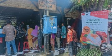 Makan Kenyang dan Nikmat Cuma Rp 2.000 di  Warung Peduli Umat