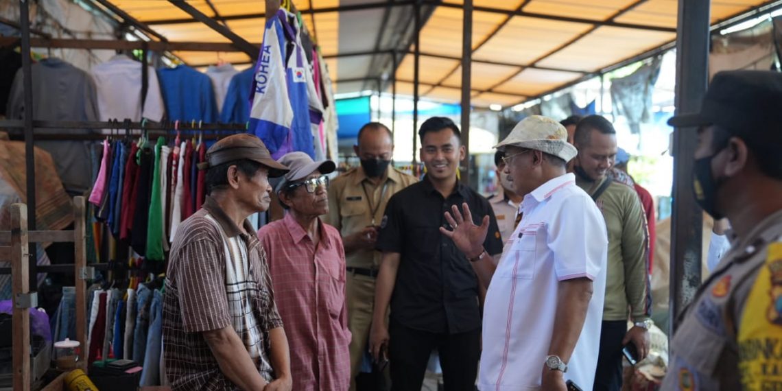 Kunjungi Pasar Gembong Asih, Wawali Armuji Perintahkan Dinkopdag Ramaikan Pasar