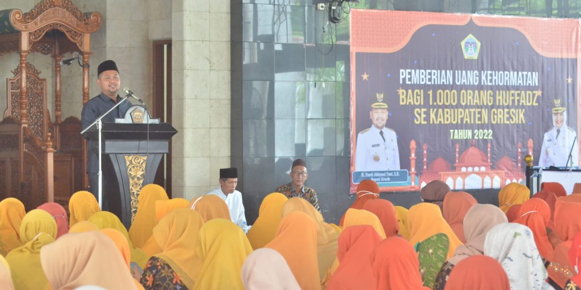 Pemkab Gresik Berikan Uang Kehormatan kepada 1.000 Penghafal Al-Quran