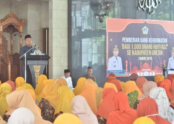 Pemkab Gresik Berikan Uang Kehormatan kepada 1.000 Penghafal Al-Quran