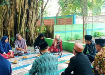 Masjid Agung Gresik – YDSF Gelar Ngaji Bisnis bagi Pedagang Binaan