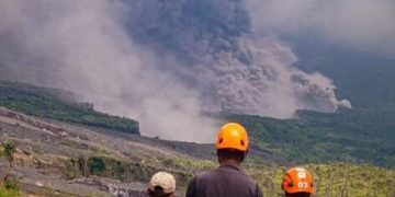 Semeru Erupsi Lagi, Warga di Sepanjang Besuk Kobokan Diminta Waspada