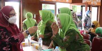Tak Puas Turun 10%, Wabup Gresik Harapkan Organisasi Perempuan Tak Kendor Atasi Stunting