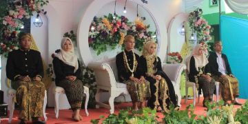 SMA YPM 2 Sukodono Lestarikan Budaya dengan Pagelaran Kemanten Adat Jawa