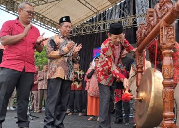 Pentas Seni Budaya Meriahkan Milad ke 20 SMA Negeri 1 Wonoayu