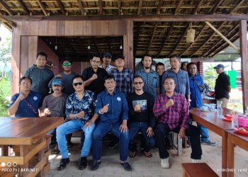 Bares dan FRB Jalin Silaturahmi Bakti Sosial