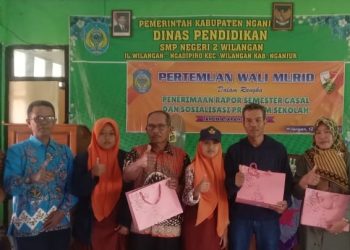 Terima Rapor, Siswa SMPN 2 Wilangan Tak Kalah dengan yang di Kota