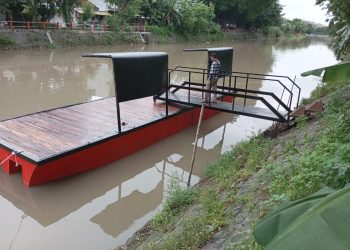Luar Biasa, Prodi Tekpal UMG Andil dalam Pembuatan Kapal Multifungsi di Kalimas Surabaya