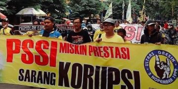 Ratusan Supporter GU Demo PSSI, Minta Liga 2 dan 3 Dilanjutkan