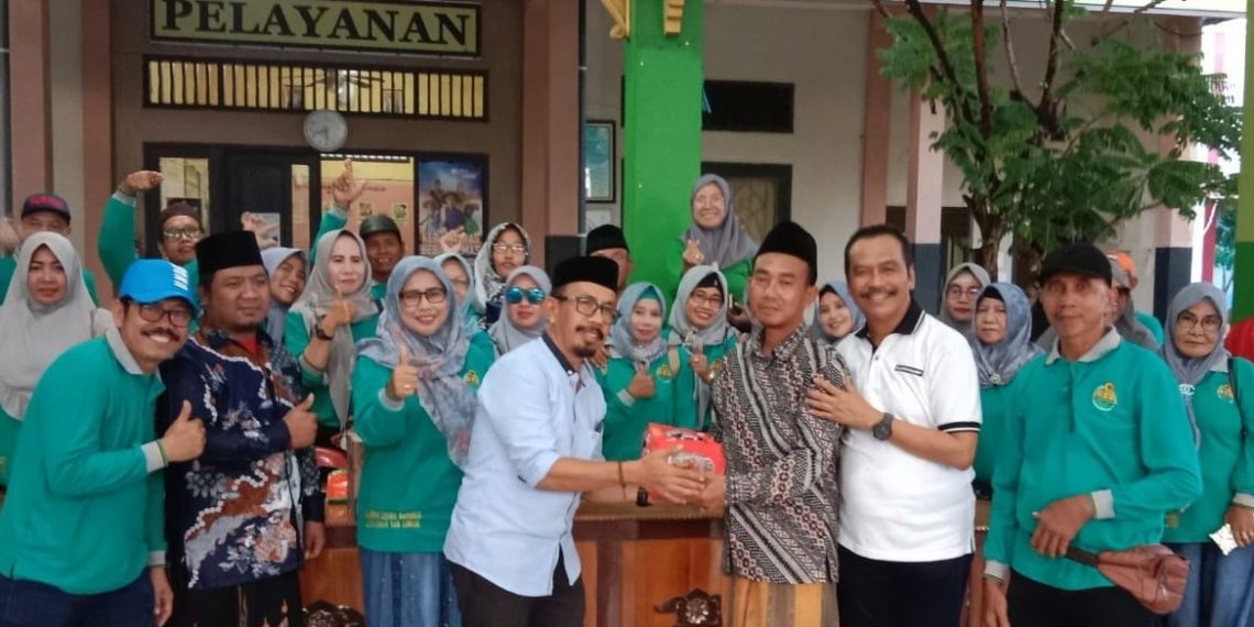 Relawan Sejati Bangkit Sumbang Korban Puting Beliung di Wedani, Cerme