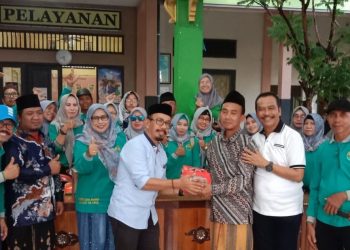 Relawan Sejati Bangkit Sumbang Korban Puting Beliung di Wedani, Cerme