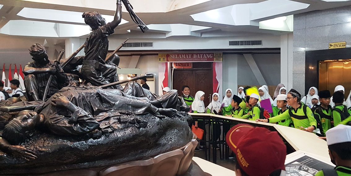 Museum Sepuluh Nopember Ramai Pengunjung
