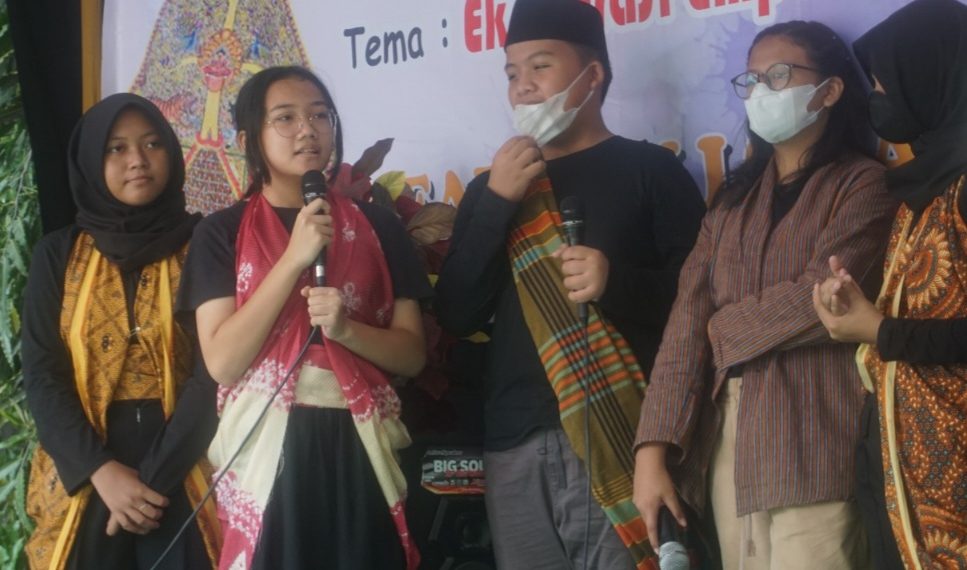 Talkshow Bahasa Inggris Semarakkan Gelar Karya P5 SMPN 3 Sidoarjo