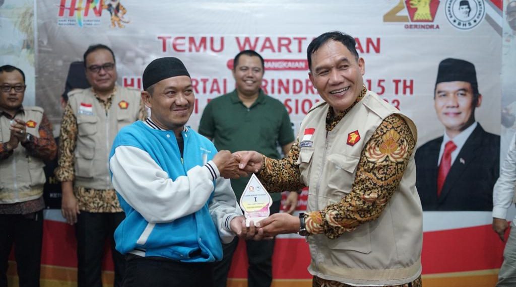 Peringati HPN 2023, BHS Beri Penghargaan Loper Koran Teladan