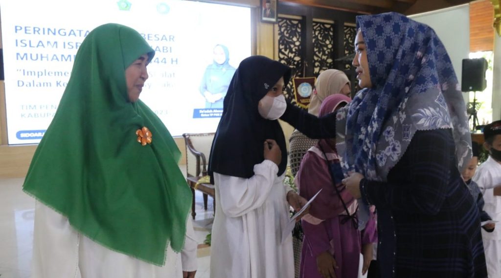 TP PKK Kabupaten Sidoarjo Peringati Isra’ Mi’raj dan Santuni Anak Yatim