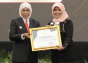 Kepala SMKN 2 Buduran Raih Penghargaan IKI ASN Jatim Award 2023