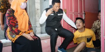 Wabup Subandi Berikan Solusi Remaja Difabel Yang Diikat Tangannya