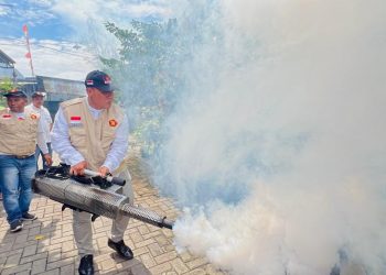 Lima Warga Terjangkit DBD, Tim BHS Gercep Fogging Gratis