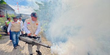Lima Warga Terjangkit DBD, Tim BHS Gercep Fogging Gratis