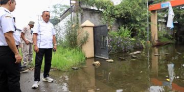 Wawali Armuji Tinjau Saluran Pergudangan Kalianak, Kerap Terjadi Genangan