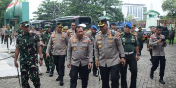 Kapolda Jatim Tinjau Lokasi Peringatan Satu Abad NU Di GOR Sidoarjo