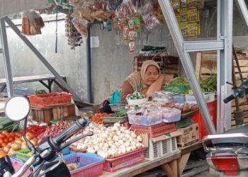 Merasa Di-prank, Pedagang Sisi Barat Pasar Larangan Ancam Kembali Jualan ke Sisi Timur