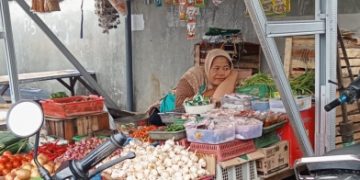 Merasa Di-prank, Pedagang Sisi Barat Pasar Larangan Ancam Kembali Jualan ke Sisi Timur