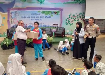 Dinas Perhubungan Sidoarjo Lakukan Edukasi SALUD Siswa SD Al Muslim