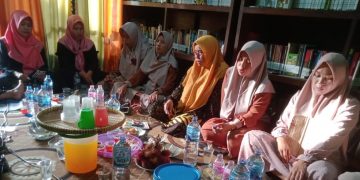 Majlis Taklim Al Usroh Terpanggil Ikut Ringankan Beban Warga Terdampak Banjir