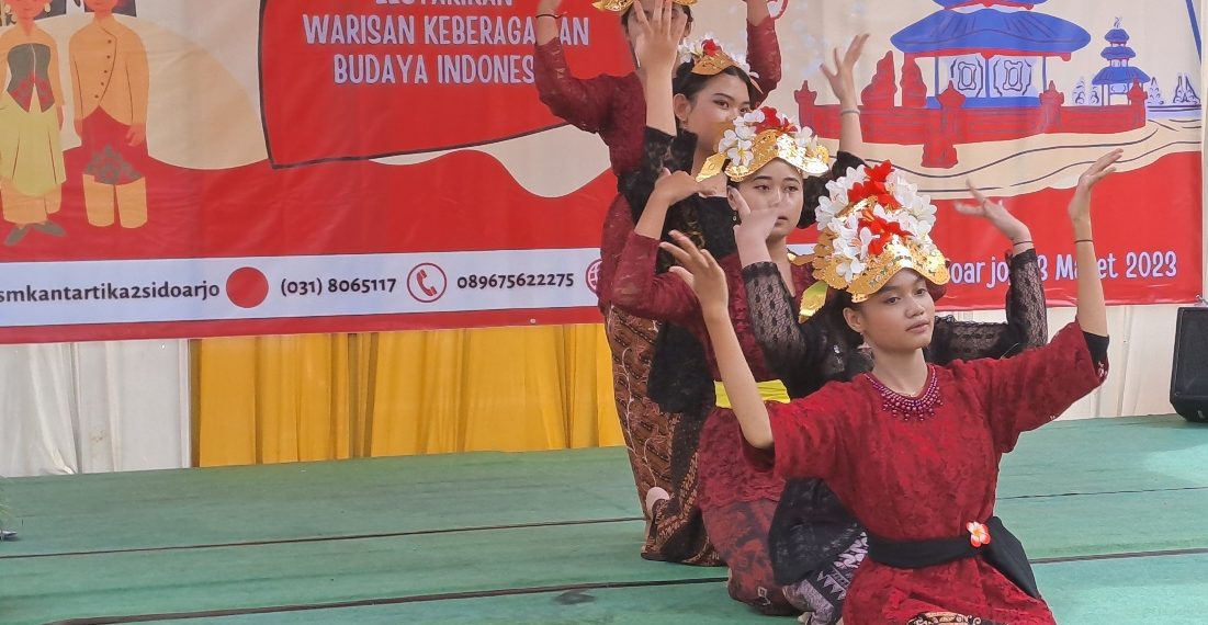 Pengawas SMK Beri Apresiasi Gelar Karya Siswa SMK Antartika 2  Buduran