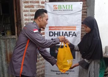 Awal Ramadhan, BMH Gerai Sidoarjo Menyalurkan Amanah Donatur untuk Yatim dan Lansia